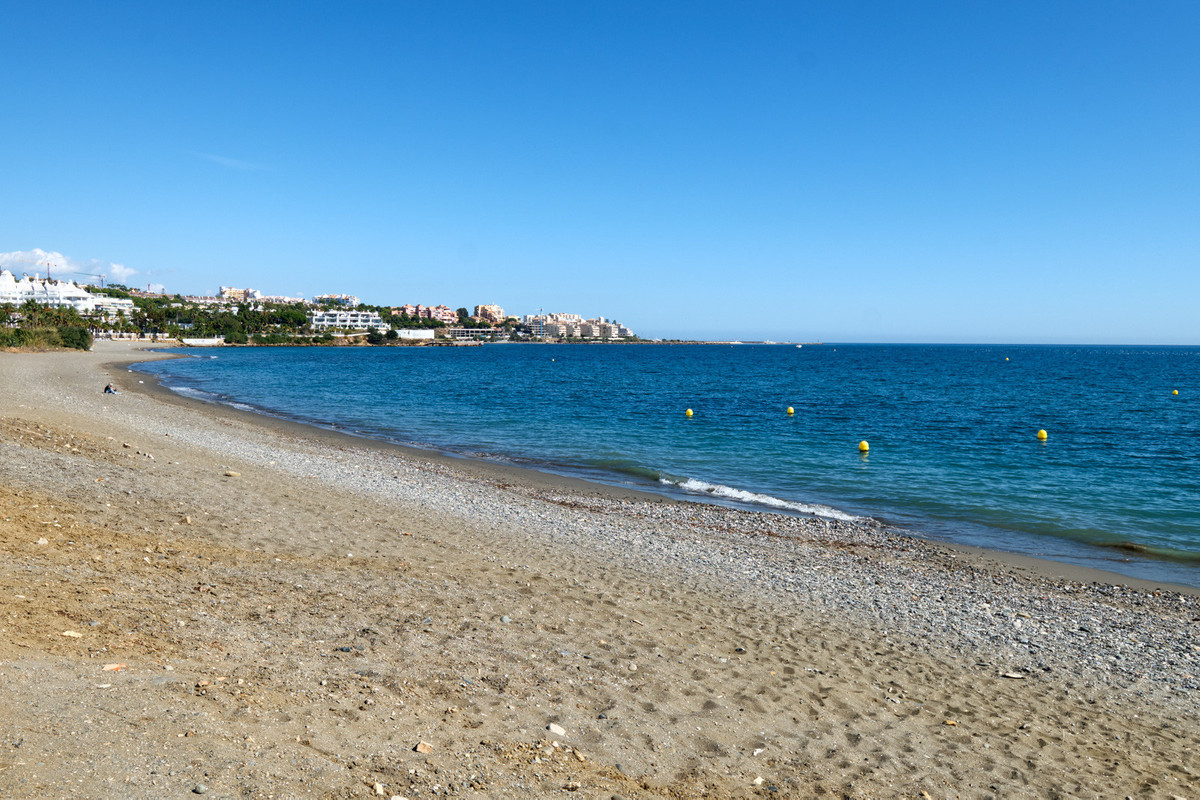 Appartement te koop in Estepona | 2 slaapkamers H5380348