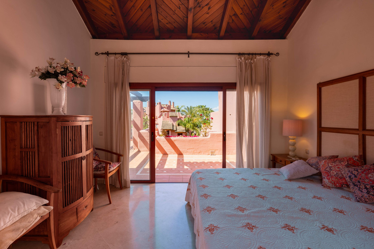 Appartement te koop in Estepona | 3 slaapkamers H5380384