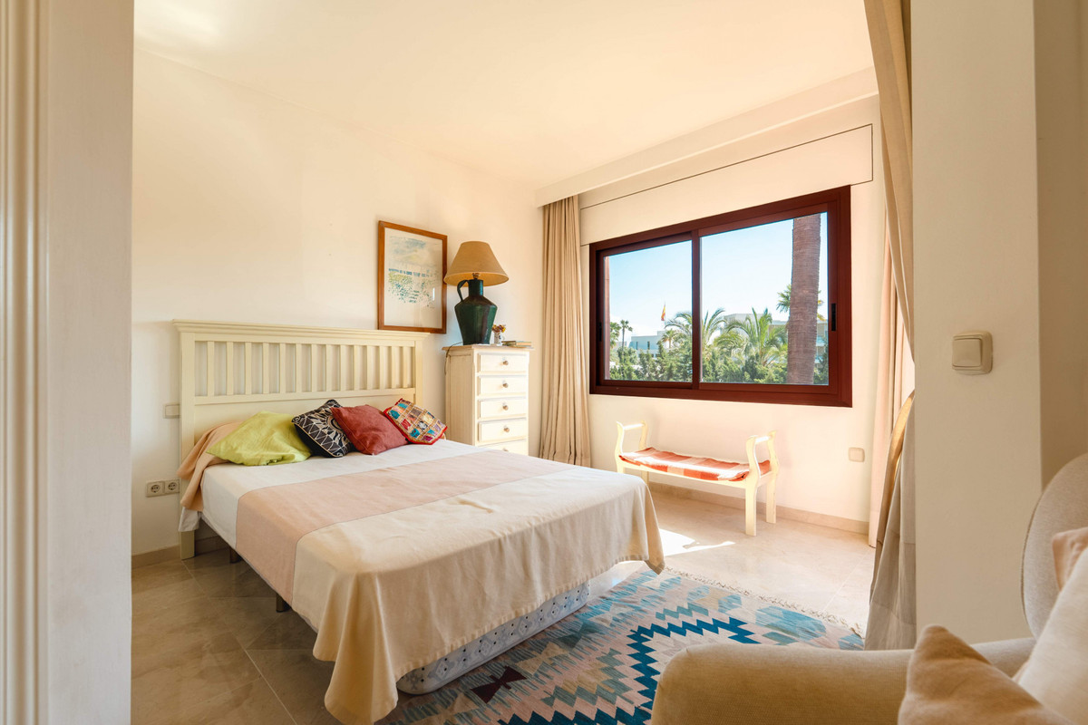 Appartement te koop in Estepona | 3 slaapkamers H5380384