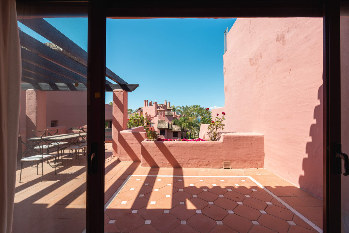 Appartement te koop in Estepona | 3 slaapkamers H5380384