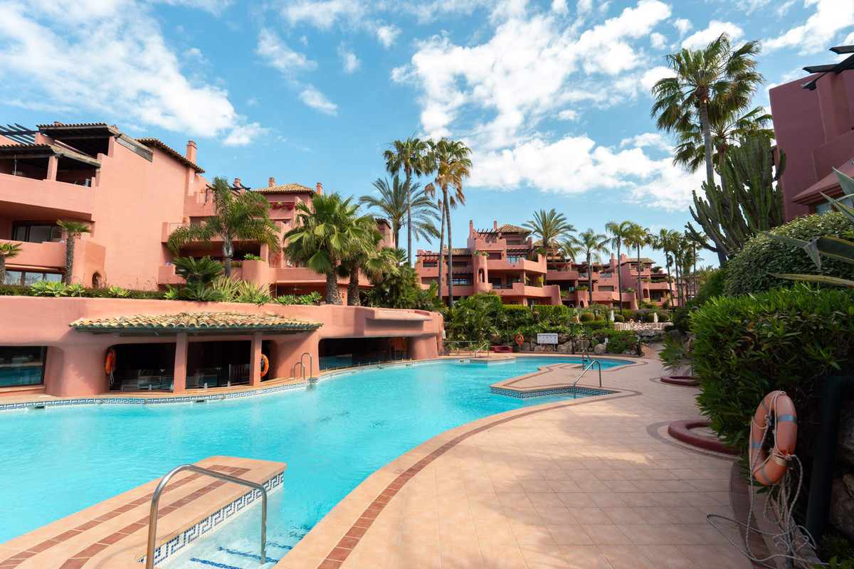Appartement te koop in Estepona | 3 slaapkamers H5380384