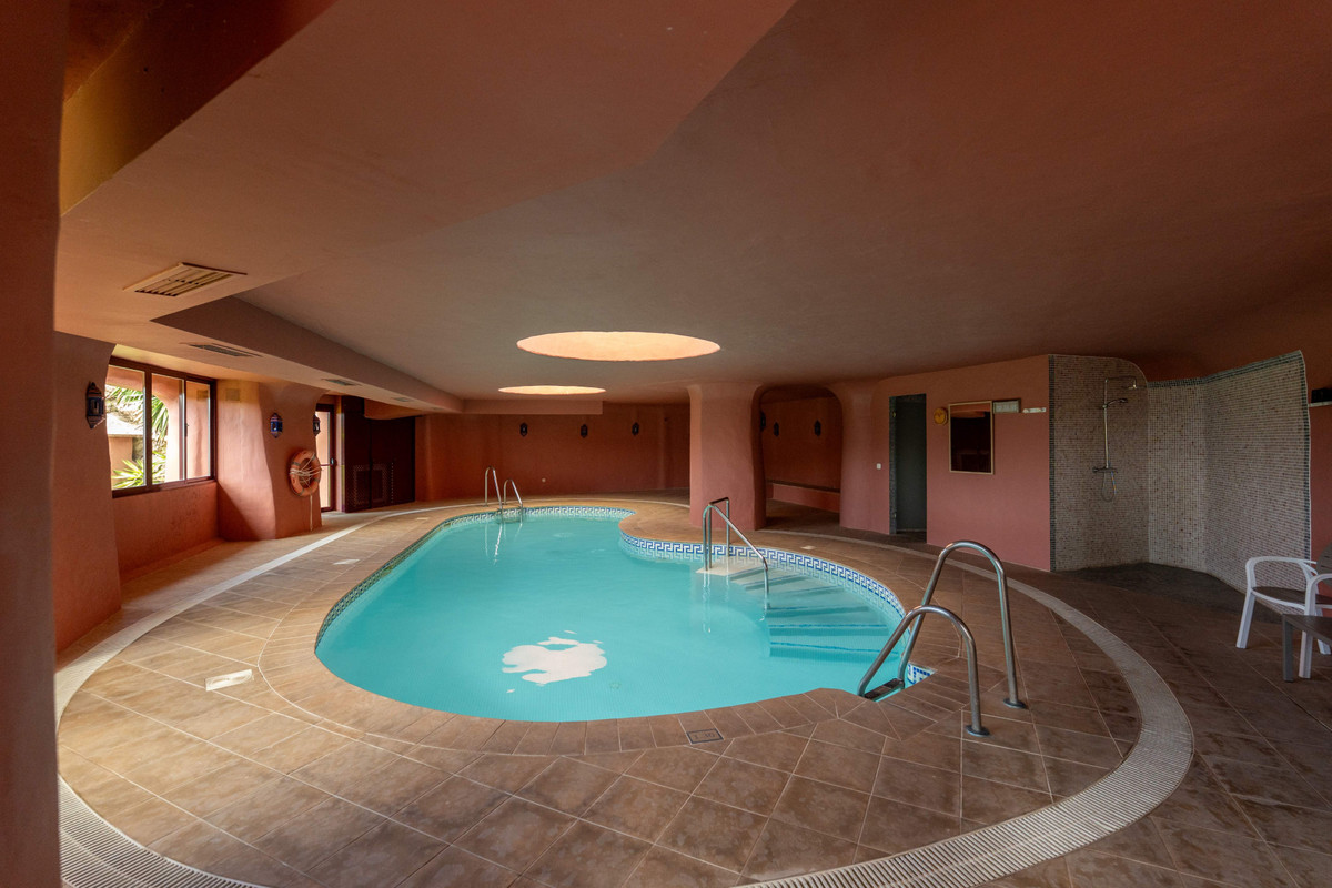 Appartement te koop in Estepona | 3 slaapkamers H5380384