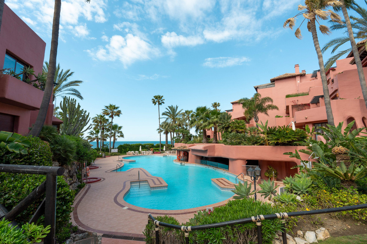 Appartement te koop in Estepona | 3 slaapkamers H5380384