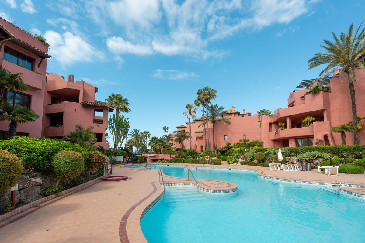 Appartement te koop in Estepona | 3 slaapkamers H5380384