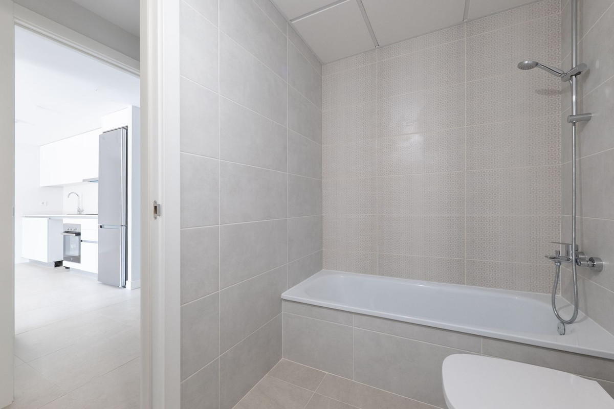 Appartement te koop in Estepona | 2 slaapkamers H5381014