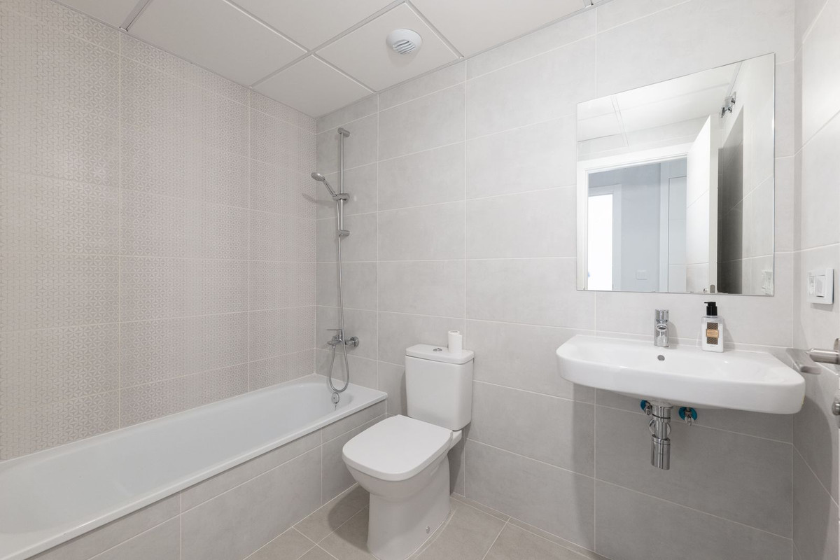 Appartement te koop in Estepona | 2 slaapkamers H5381014