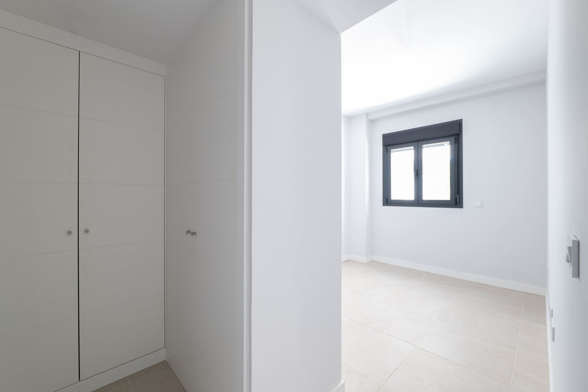 Appartement te koop in Estepona | 2 slaapkamers H5381014