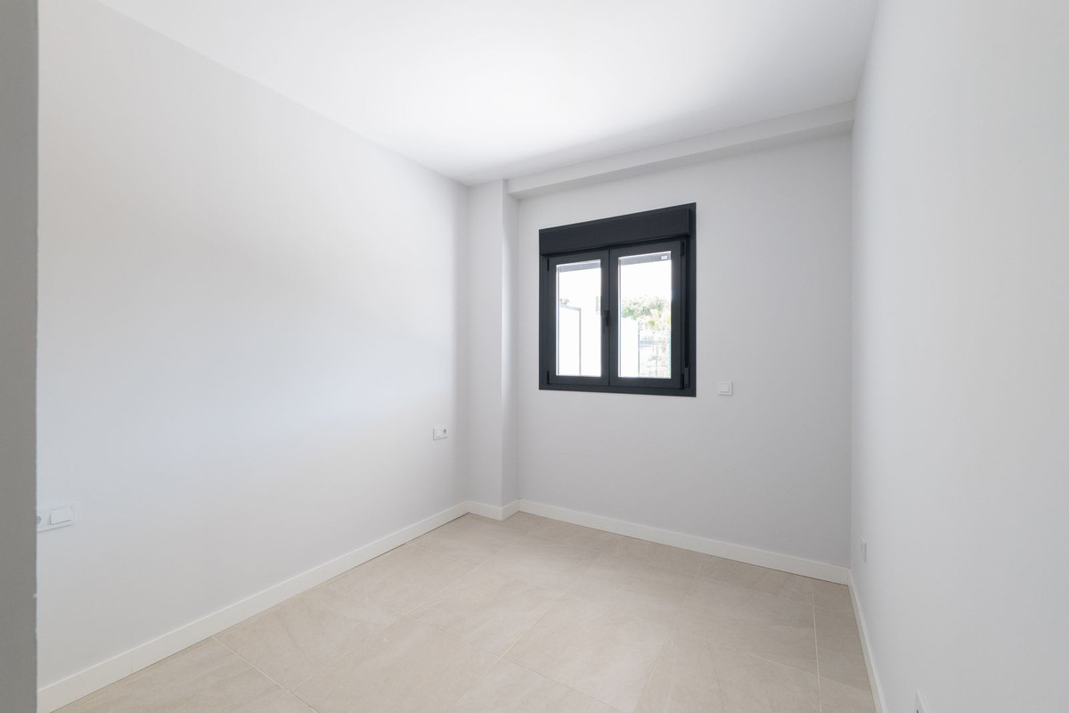 Appartement te koop in Estepona | 2 slaapkamers H5381014