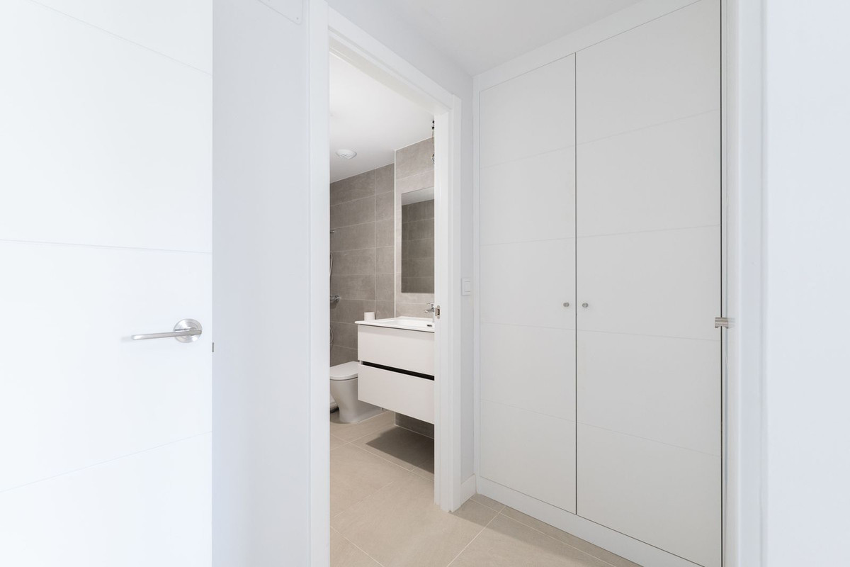 Appartement te koop in Estepona | 2 slaapkamers H5381014