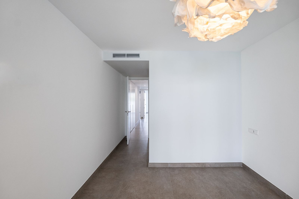 Appartement te koop in Estepona | 3 slaapkamers H5382052