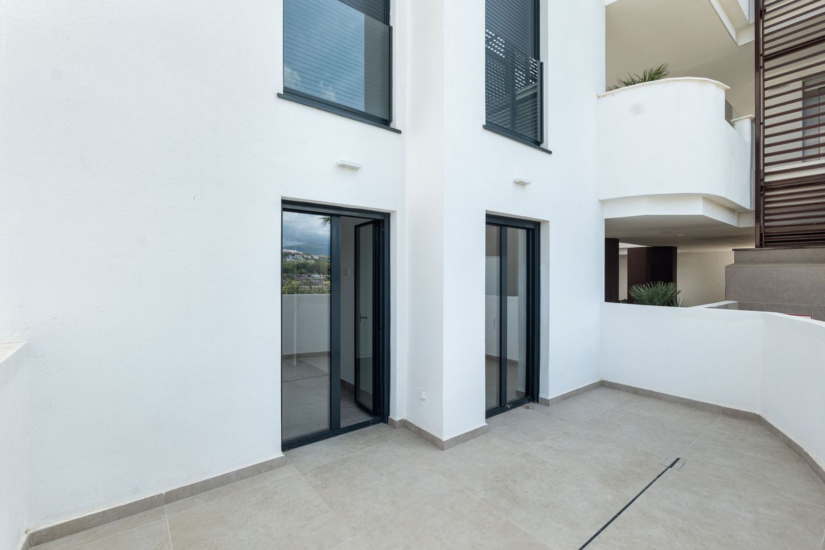 Appartement te koop in Estepona | 3 slaapkamers H5382052