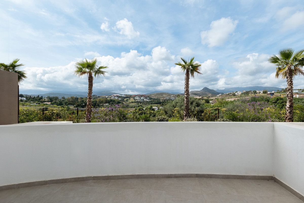 Appartement te koop in Estepona | 3 slaapkamers H5382052