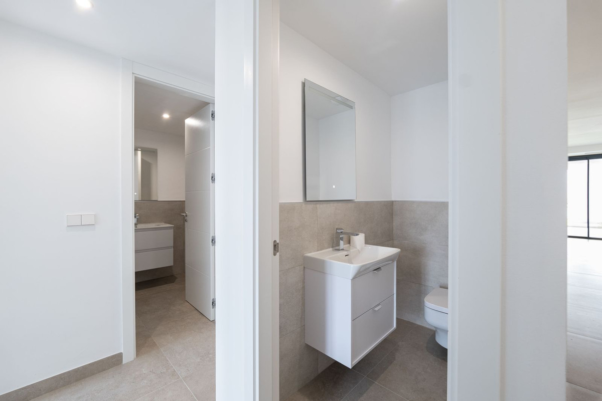 Appartement te koop in Estepona | 3 slaapkamers H5382052