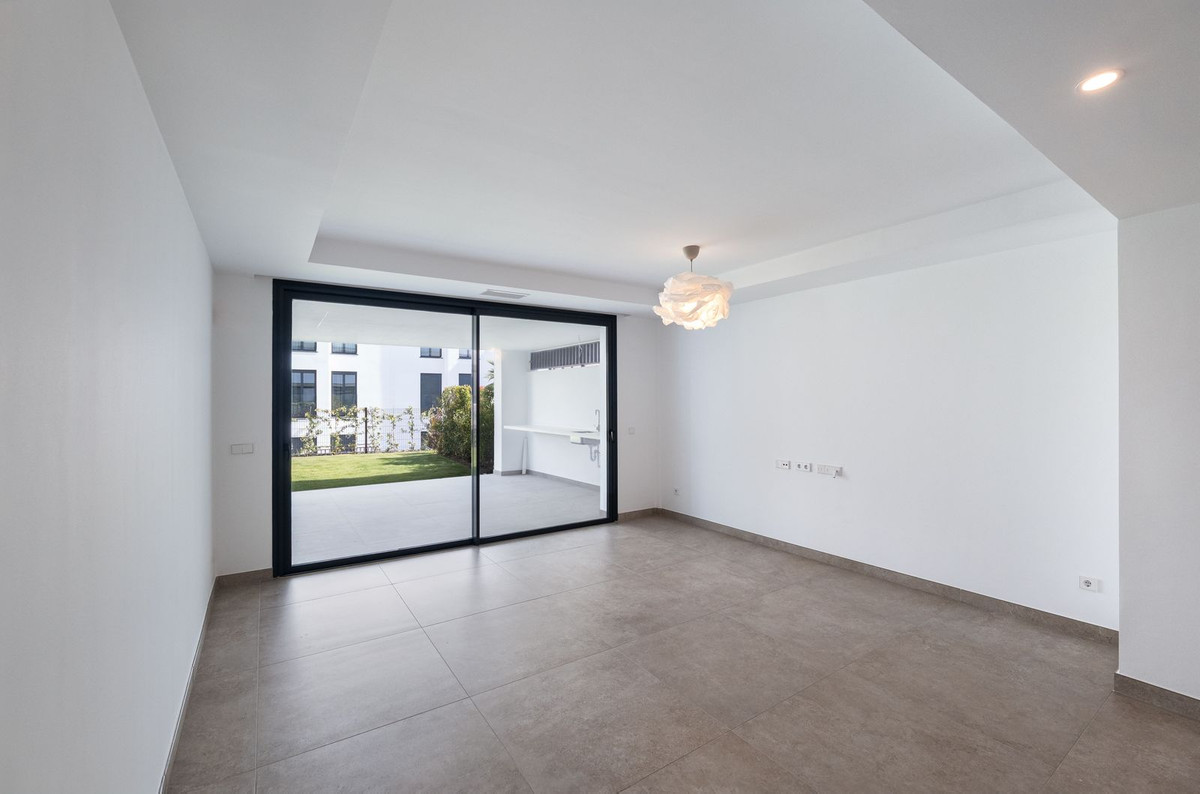Appartement te koop in Estepona | 3 slaapkamers H5382052