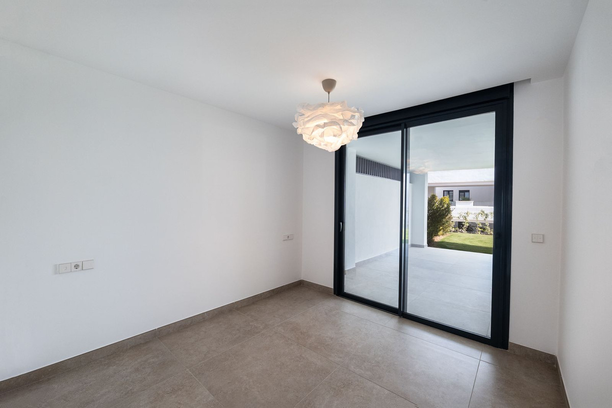 Appartement te koop in Estepona | 3 slaapkamers H5382052