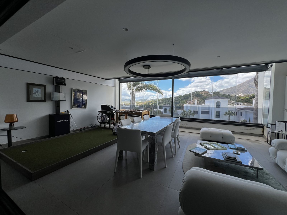 Appartement te koop in Estepona | 2 slaapkamers H5382088