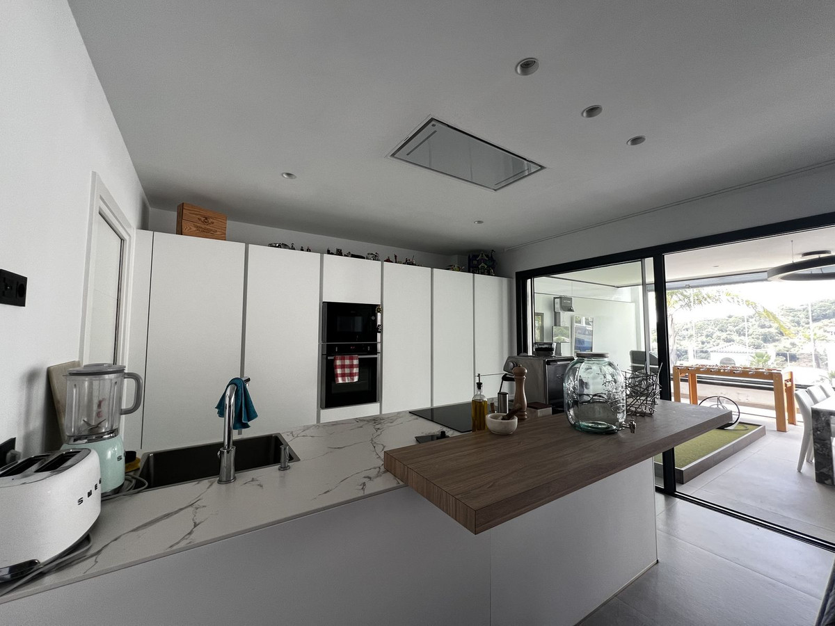 Appartement te koop in Estepona | 2 slaapkamers H5382088