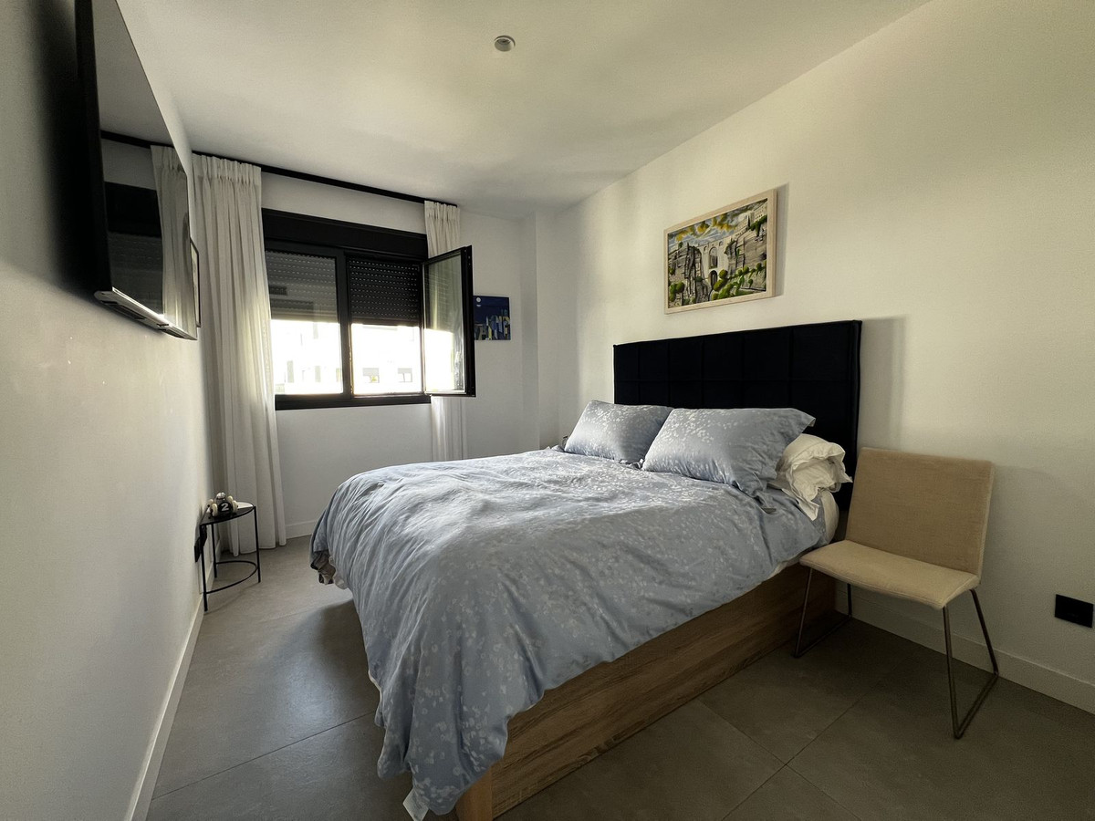Appartement te koop in Estepona | 2 slaapkamers H5382088