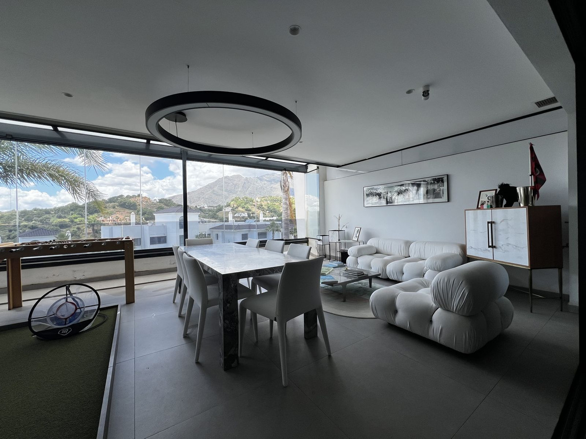 Appartement te koop in Estepona | 2 slaapkamers H5382088