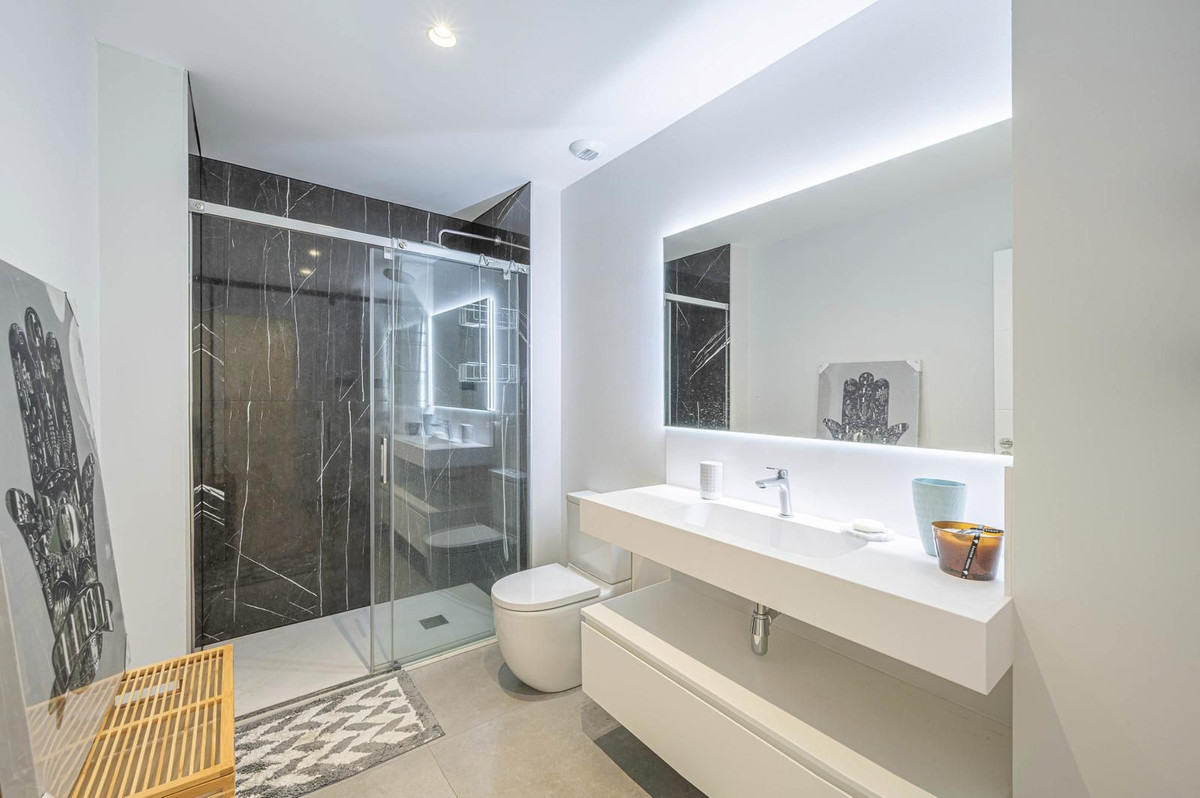 Appartement te koop in Estepona | 2 slaapkamers H5382088