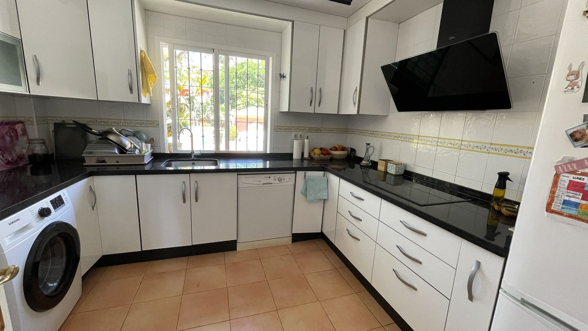 Appartement te koop in Estepona | 3 slaapkamers H5382118