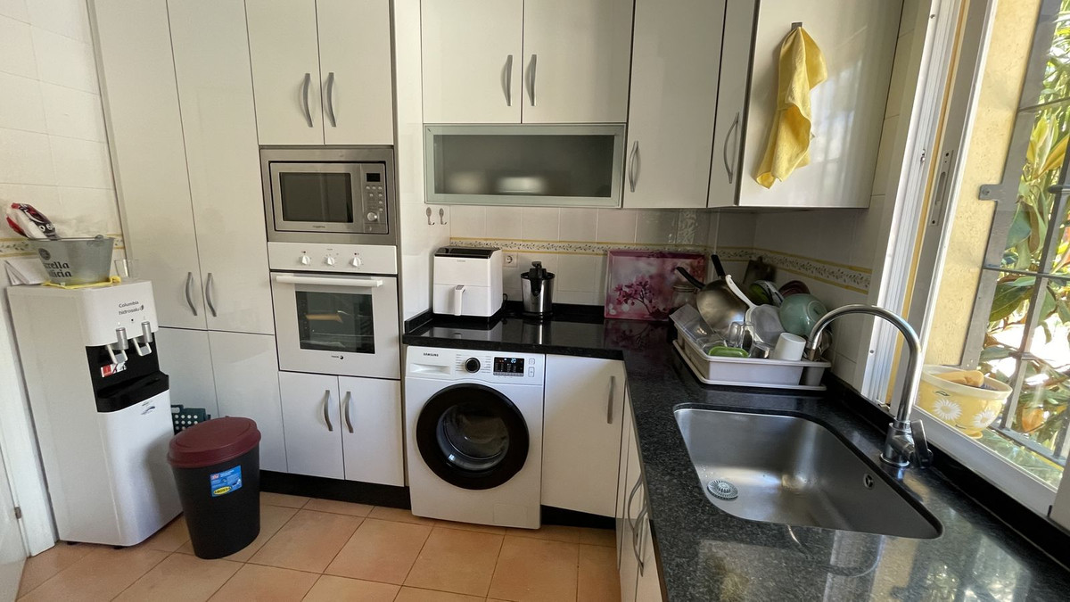 Appartement te koop in Estepona | 3 slaapkamers H5382118