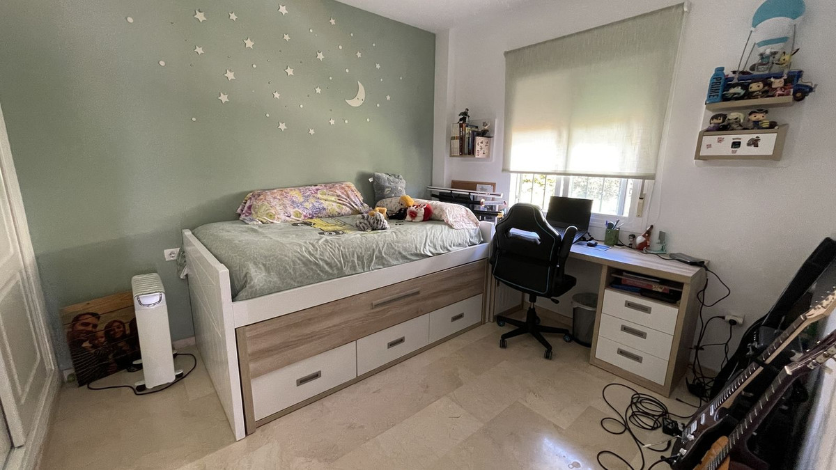 Appartement te koop in Estepona | 3 slaapkamers H5382118