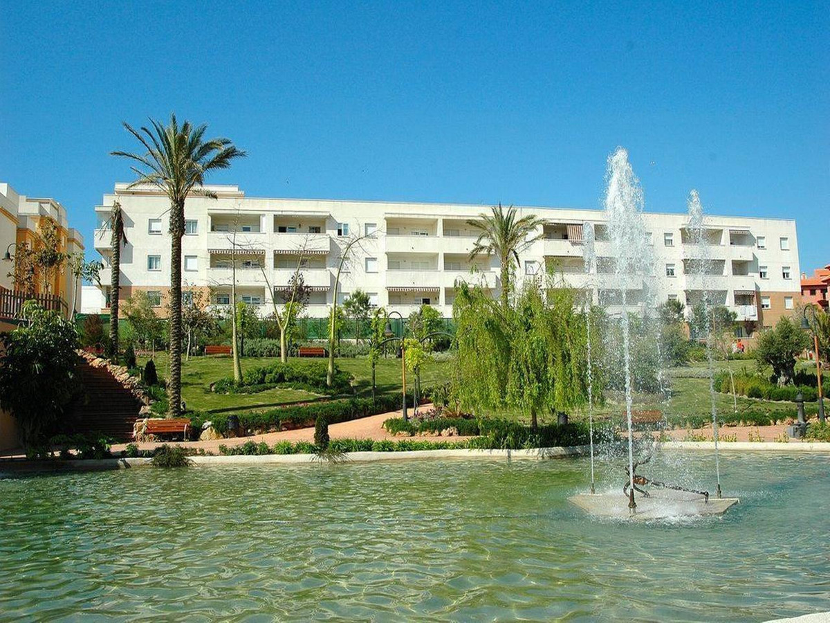 Appartement te koop in Estepona | 3 slaapkamers H5382376