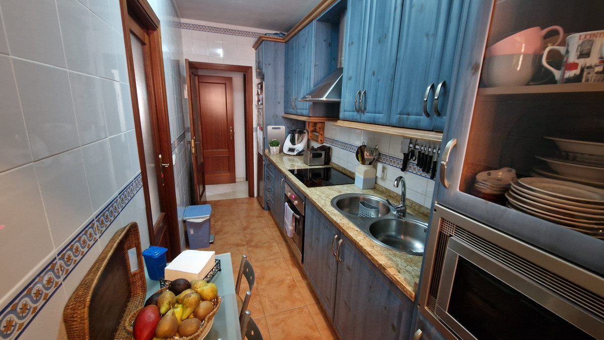 Appartement te koop in Estepona | 3 slaapkamers H5382376
