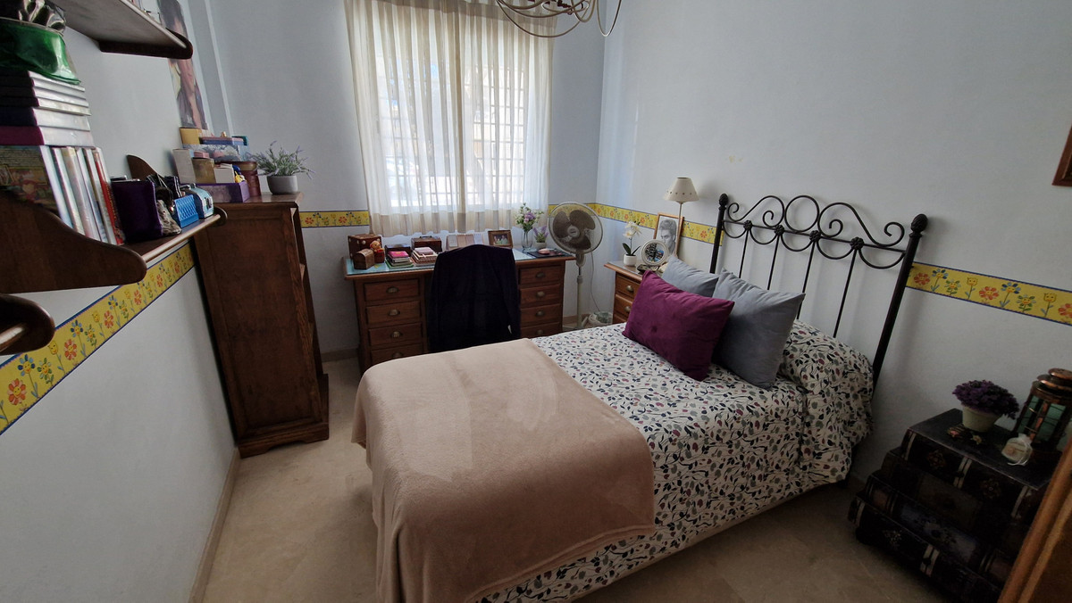 Appartement te koop in Estepona | 3 slaapkamers H5382376