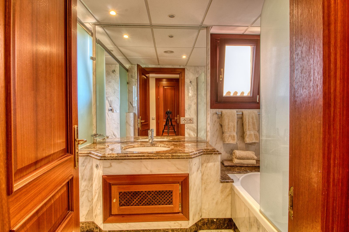 Property main view 33