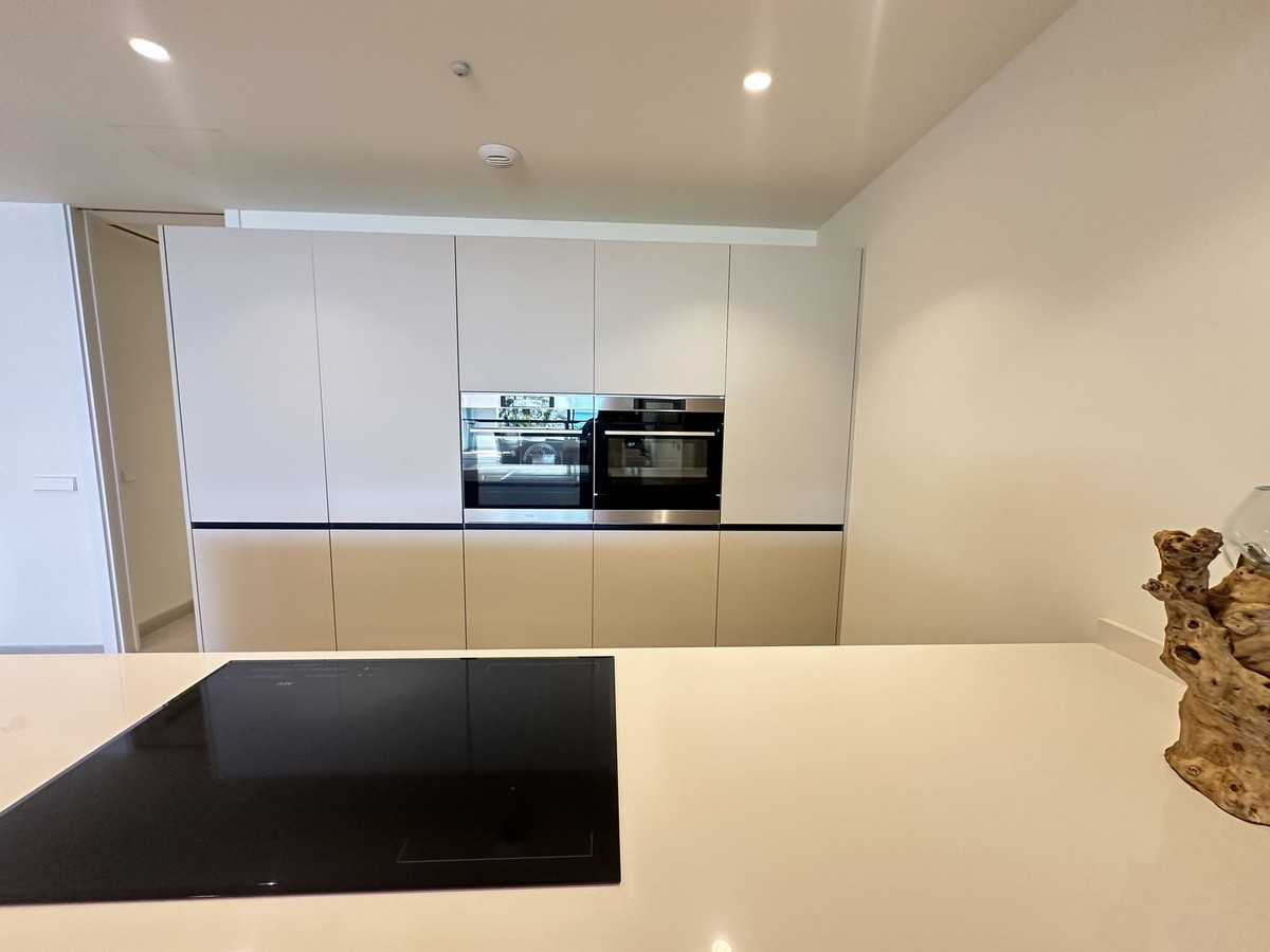 Appartement te koop in Estepona | 3 slaapkamers H5382736