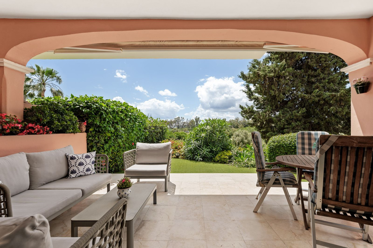 Appartement te koop in Estepona | 2 slaapkamers H5382901