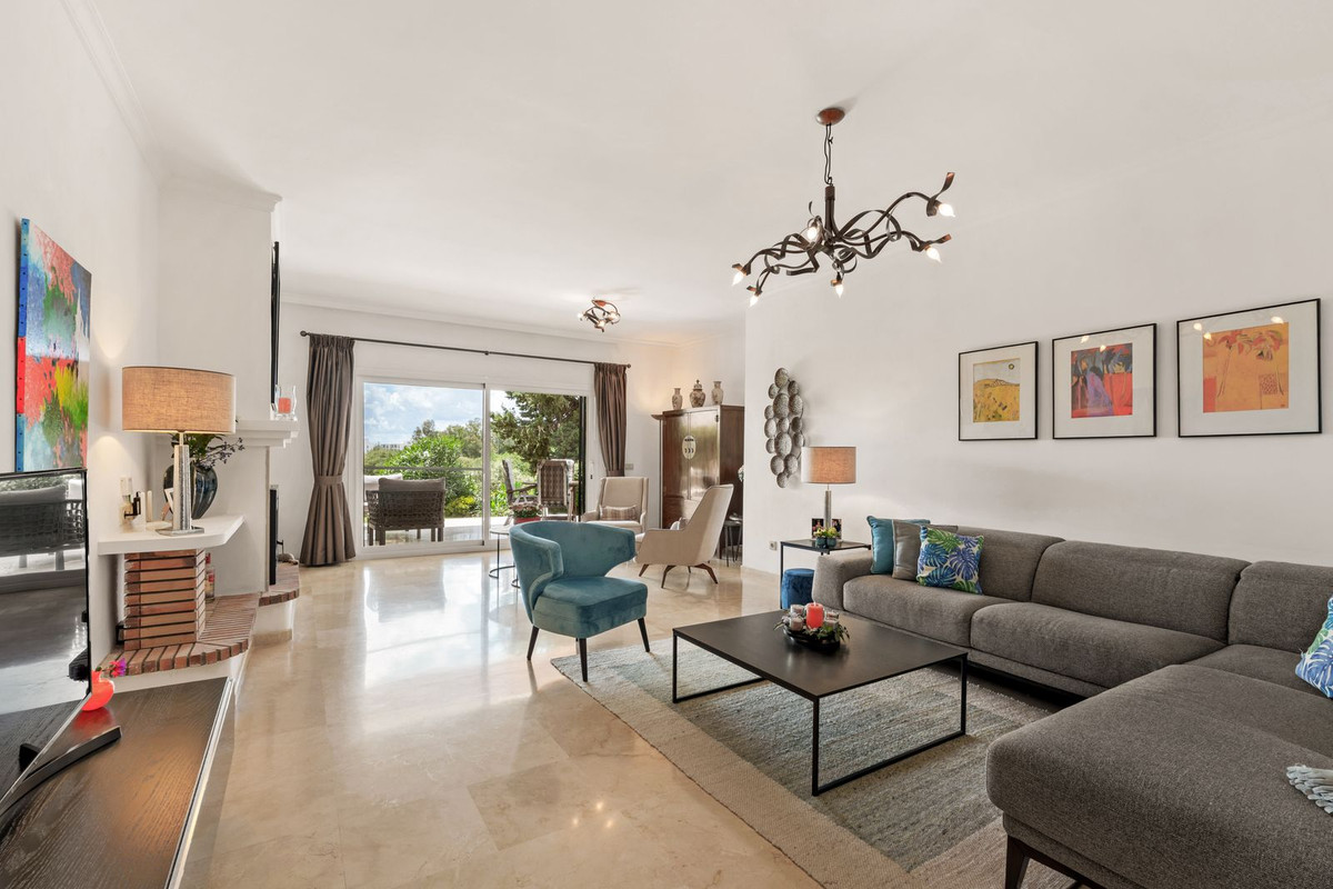 Appartement te koop in Estepona | 2 slaapkamers H5382901