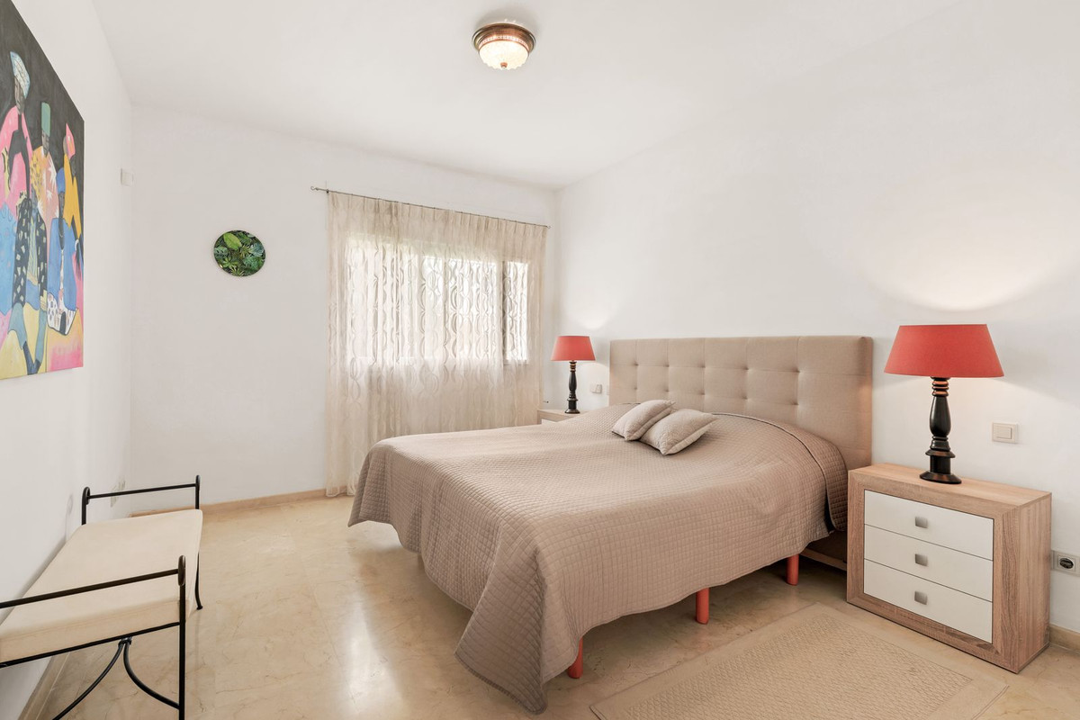 Appartement te koop in Estepona | 2 slaapkamers H5382901