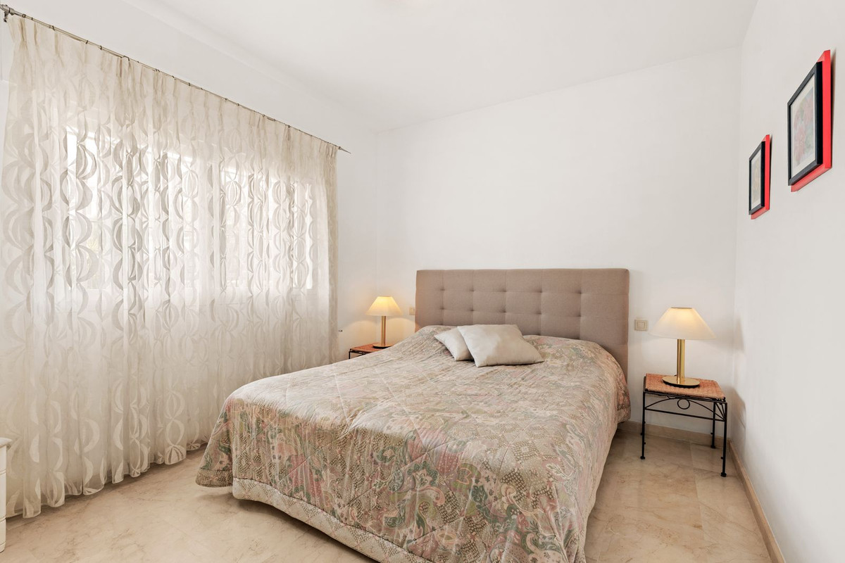 Appartement te koop in Estepona | 2 slaapkamers H5382901