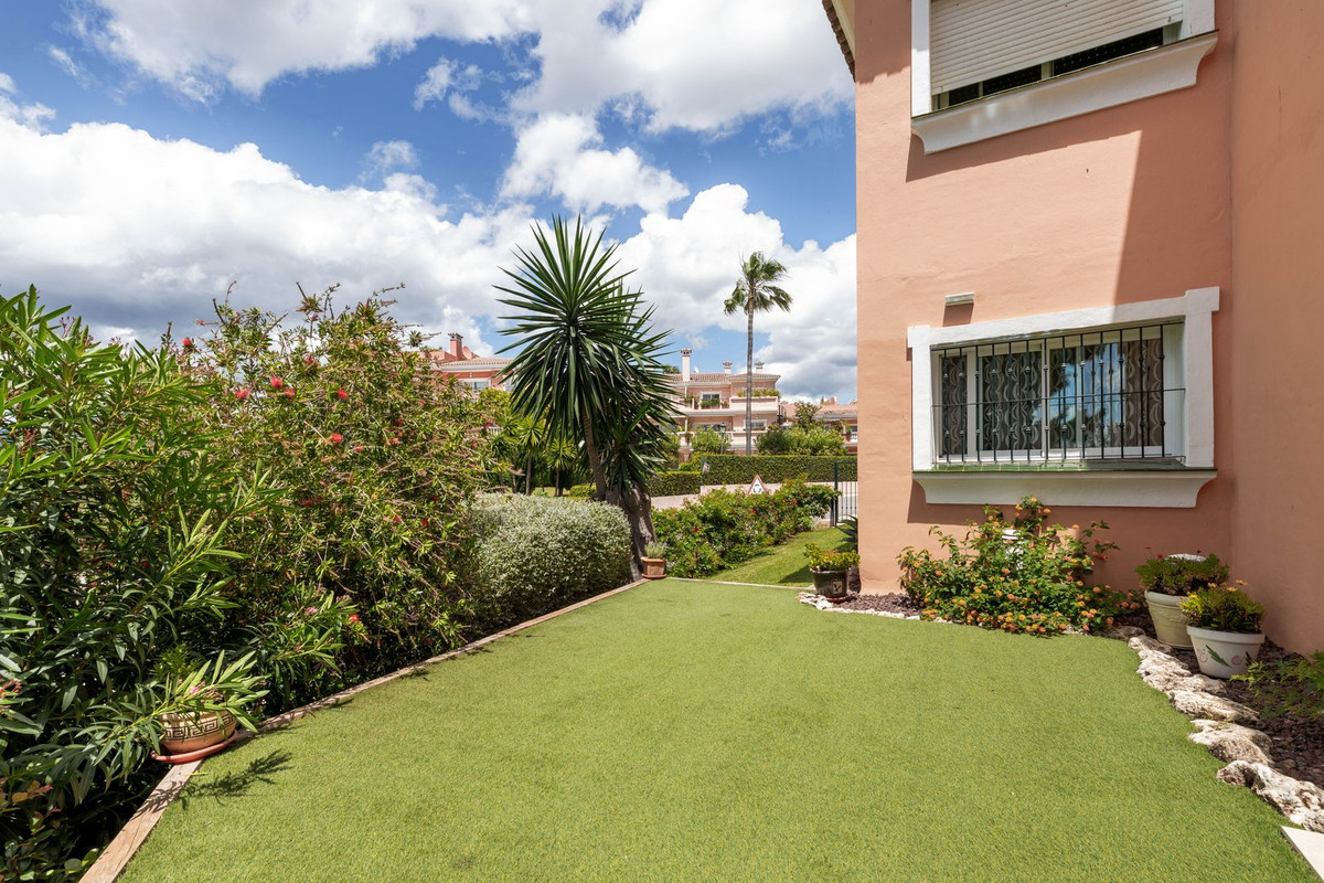 Appartement te koop in Estepona | 2 slaapkamers H5382901