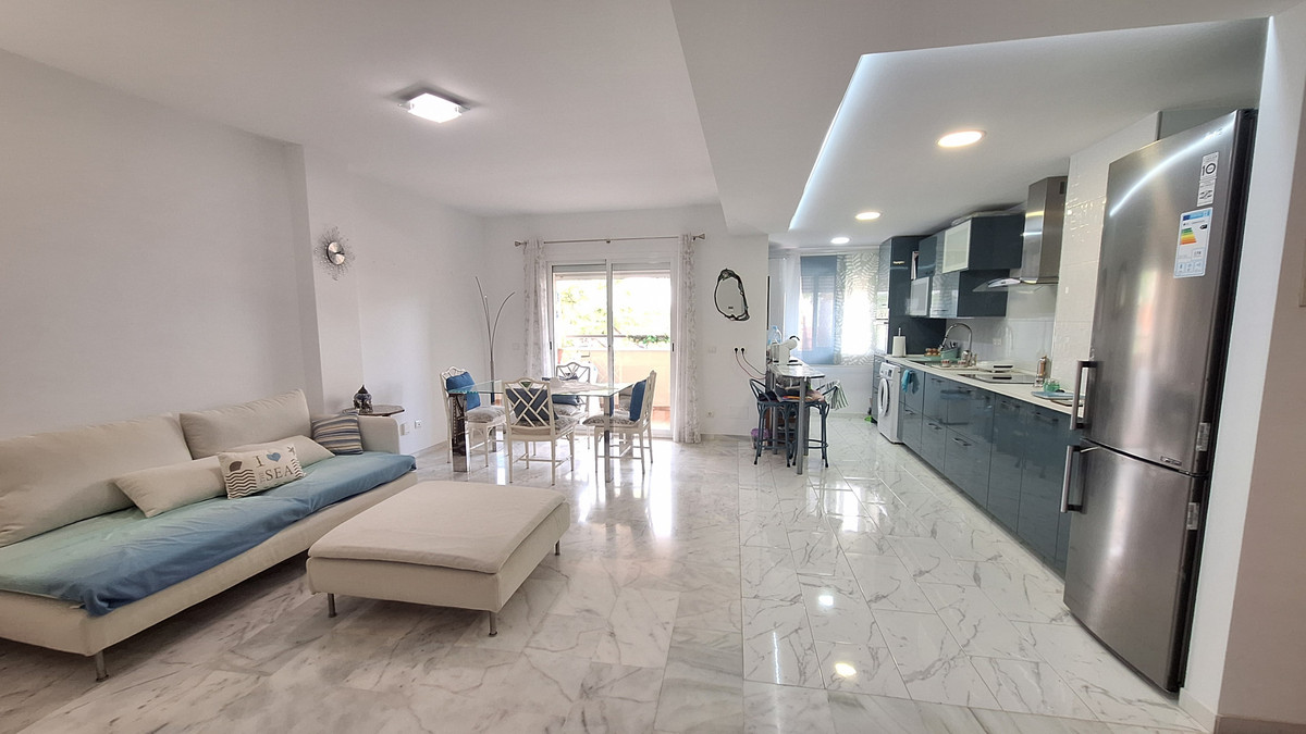 Appartement te koop in Estepona | 3 slaapkamers H5383261
