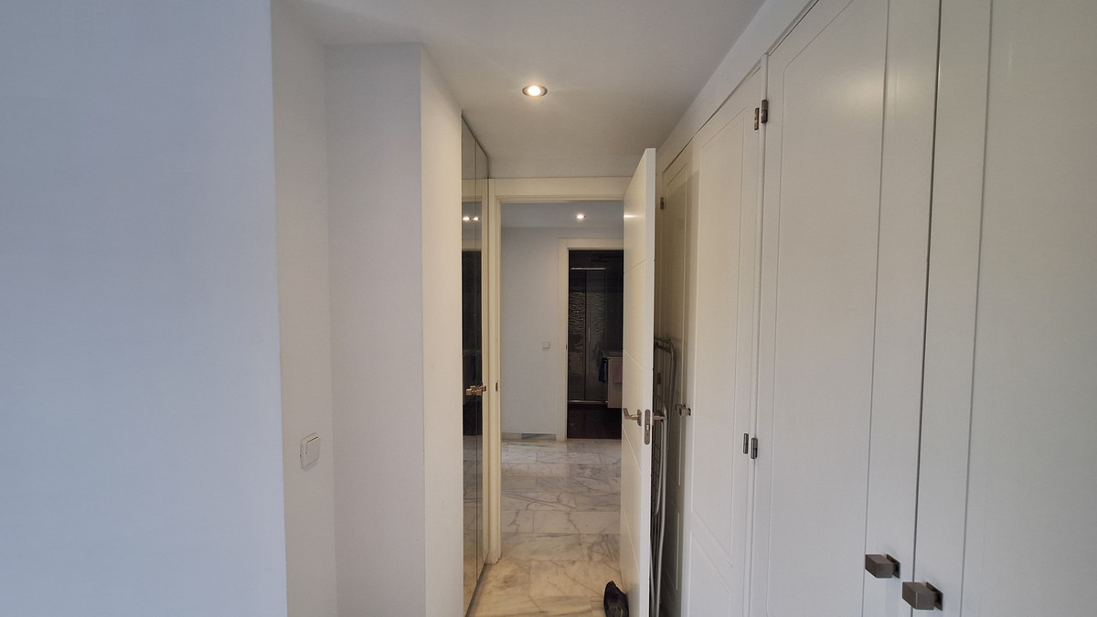 Appartement te koop in Estepona | 3 slaapkamers H5383261