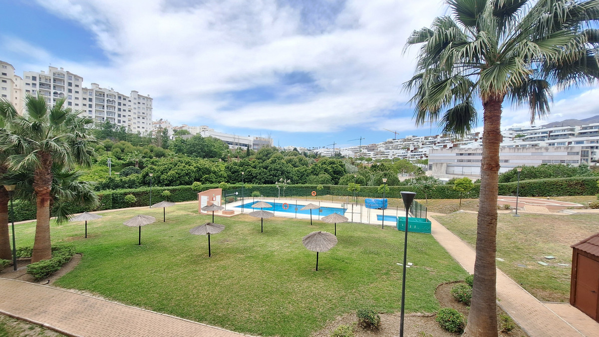 Appartement te koop in Estepona | 3 slaapkamers H5383261