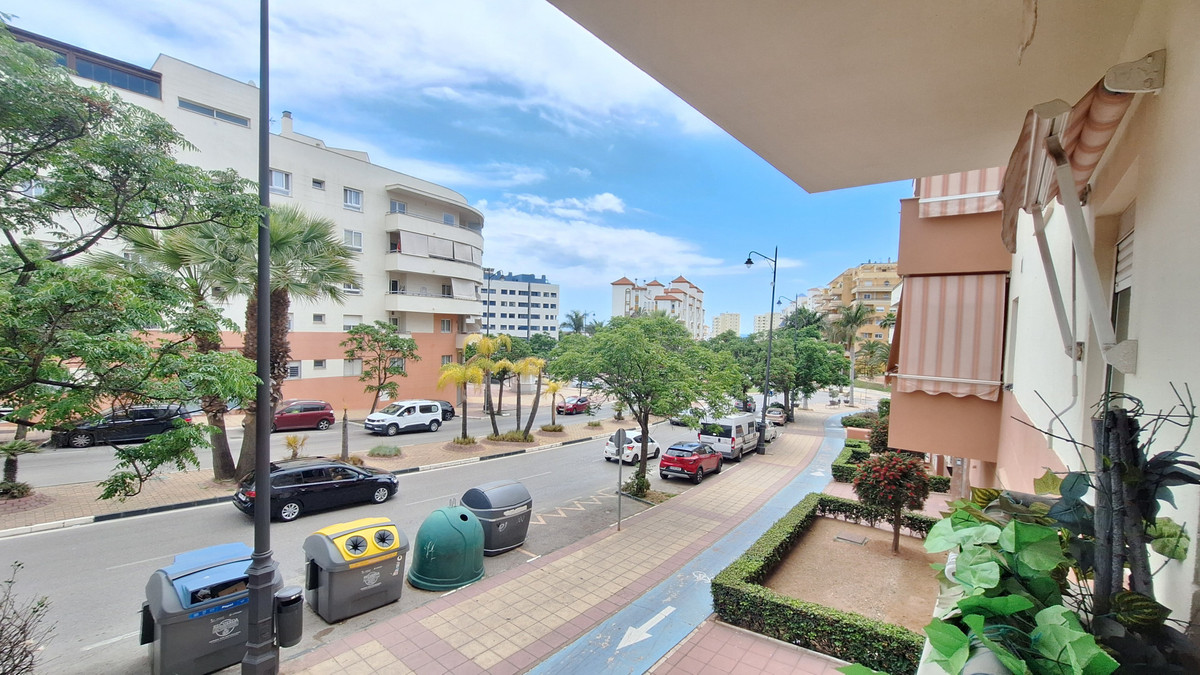 Appartement te koop in Estepona | 3 slaapkamers H5383261
