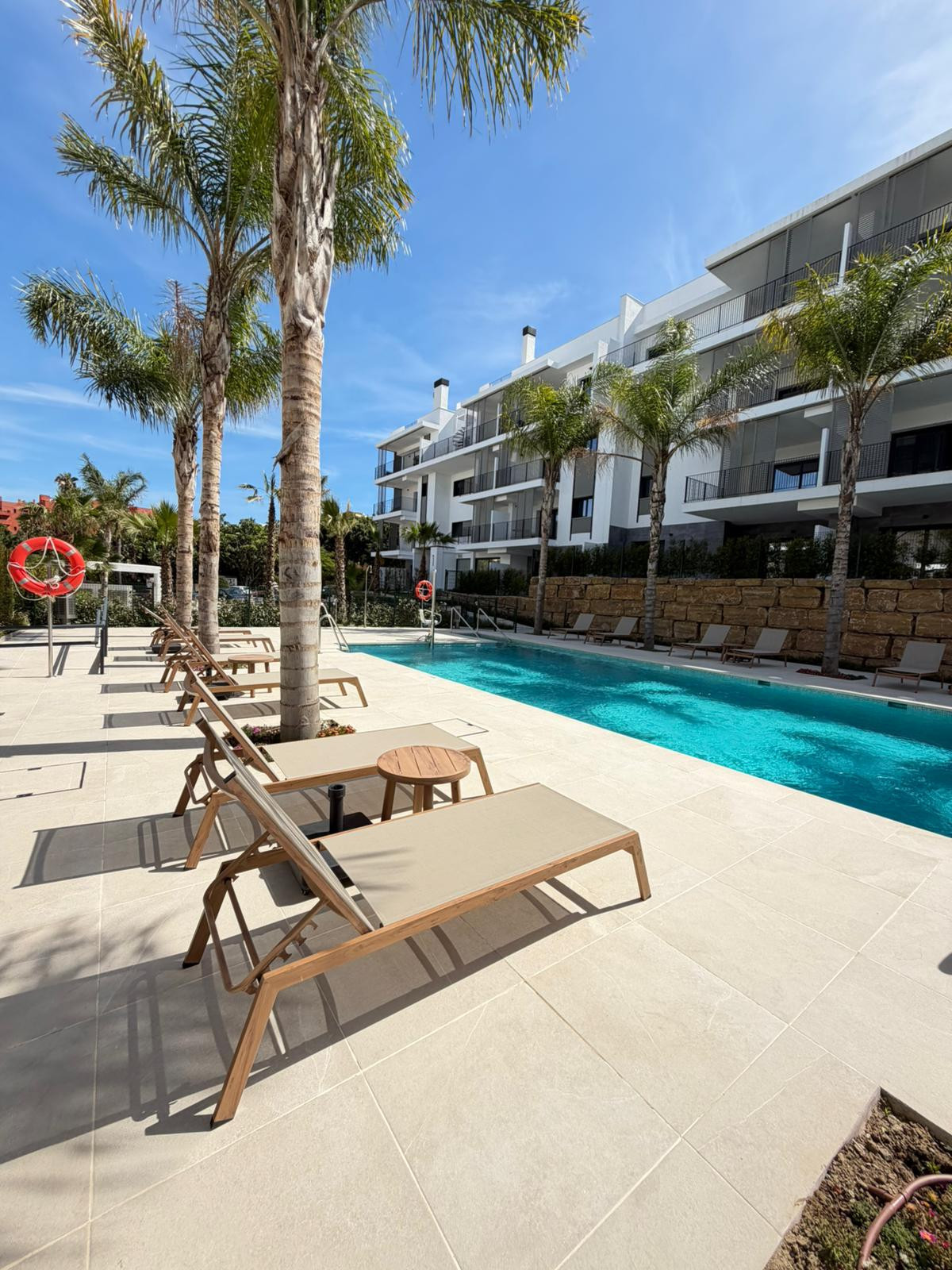 Appartement te koop in Estepona | 2 slaapkamers H5388343