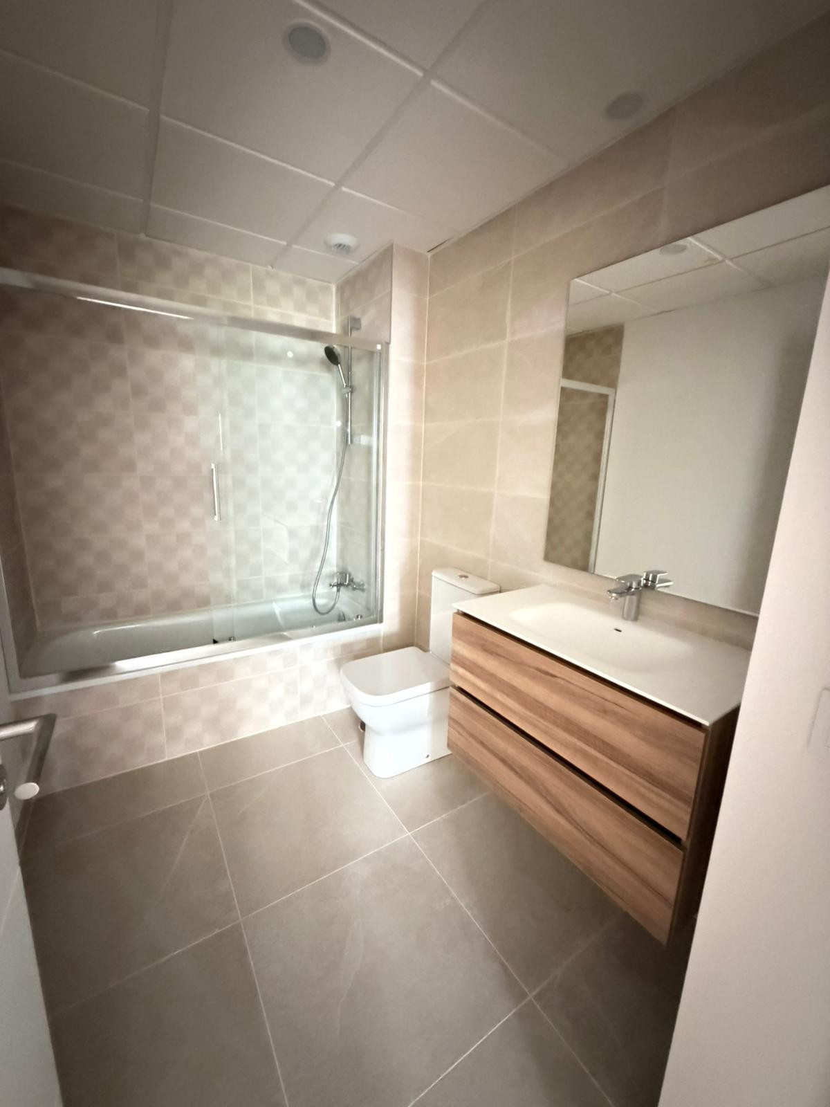 Appartement te koop in Estepona | 2 slaapkamers H5388343