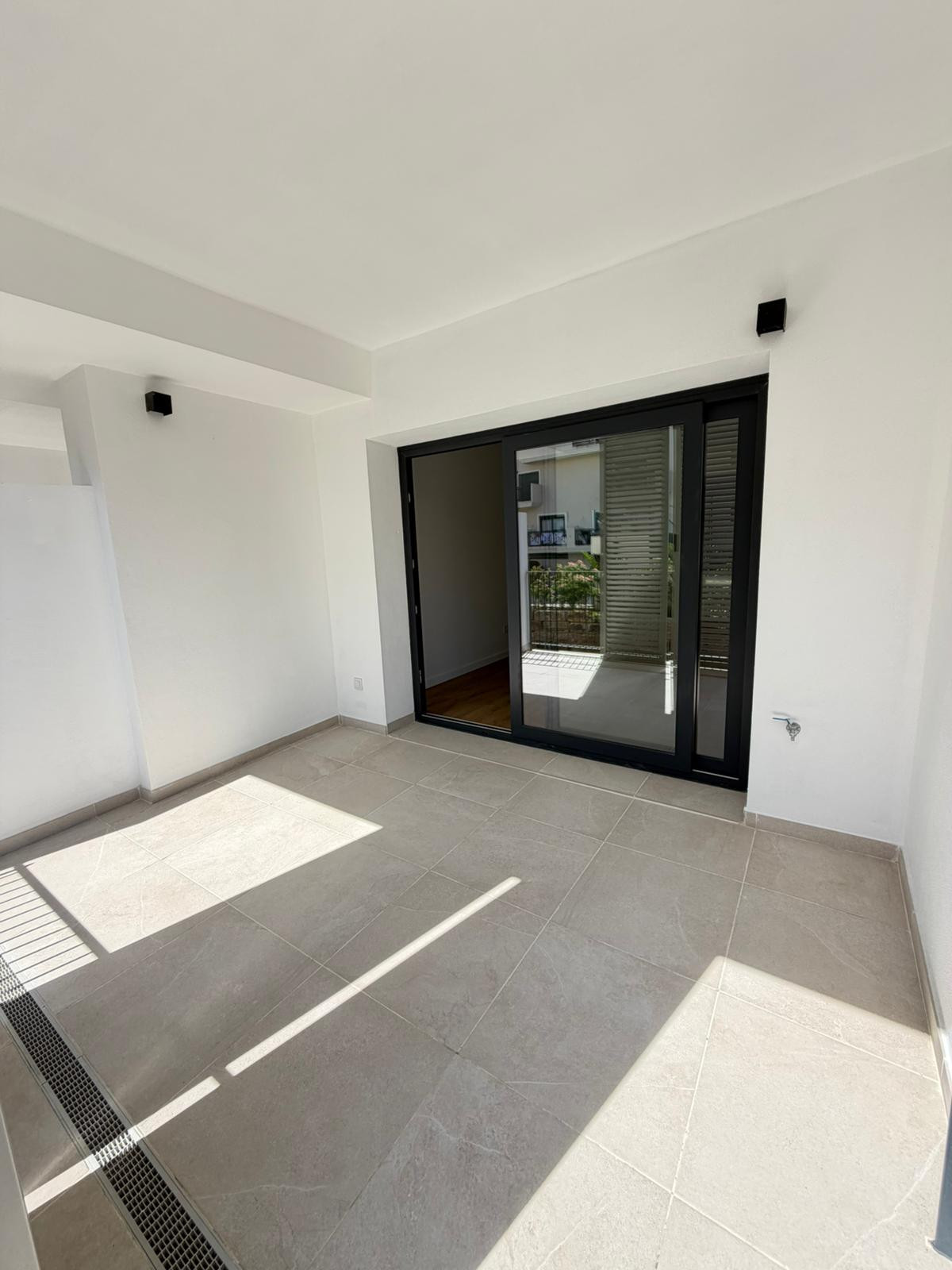 Appartement te koop in Estepona | 2 slaapkamers H5388343