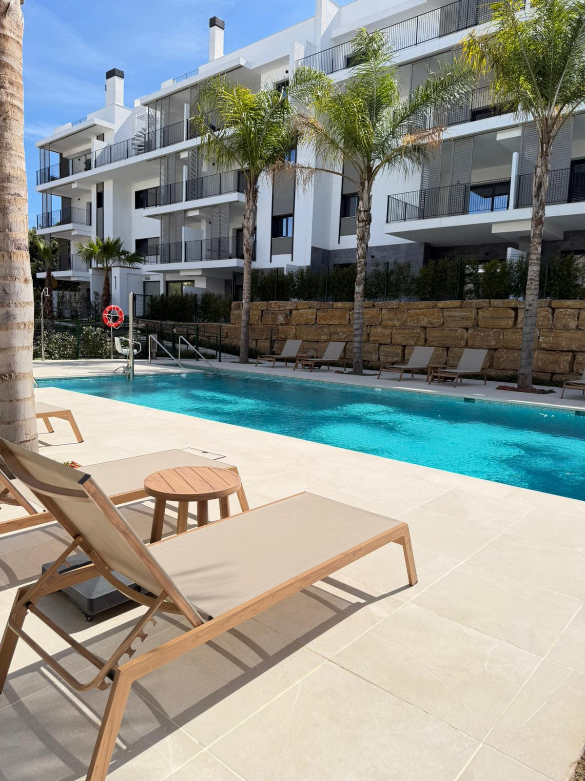 Appartement te koop in Estepona | 2 slaapkamers H5388343