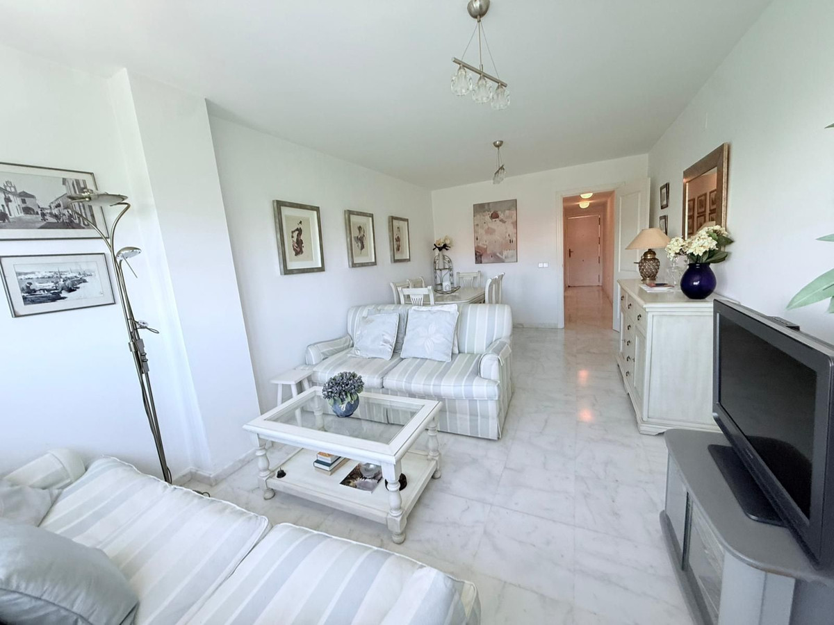 Appartement te koop in Estepona | 2 slaapkamers H5388781