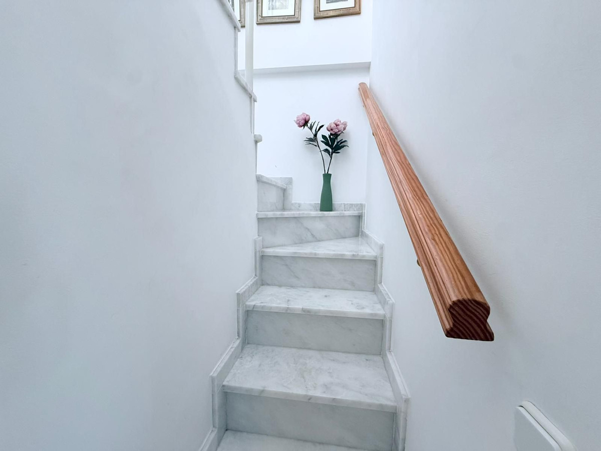 Appartement te koop in Estepona | 2 slaapkamers H5388781