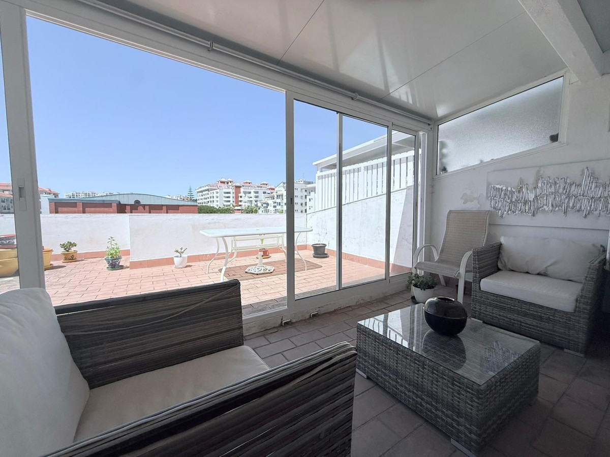 Appartement te koop in Estepona | 2 slaapkamers H5388781