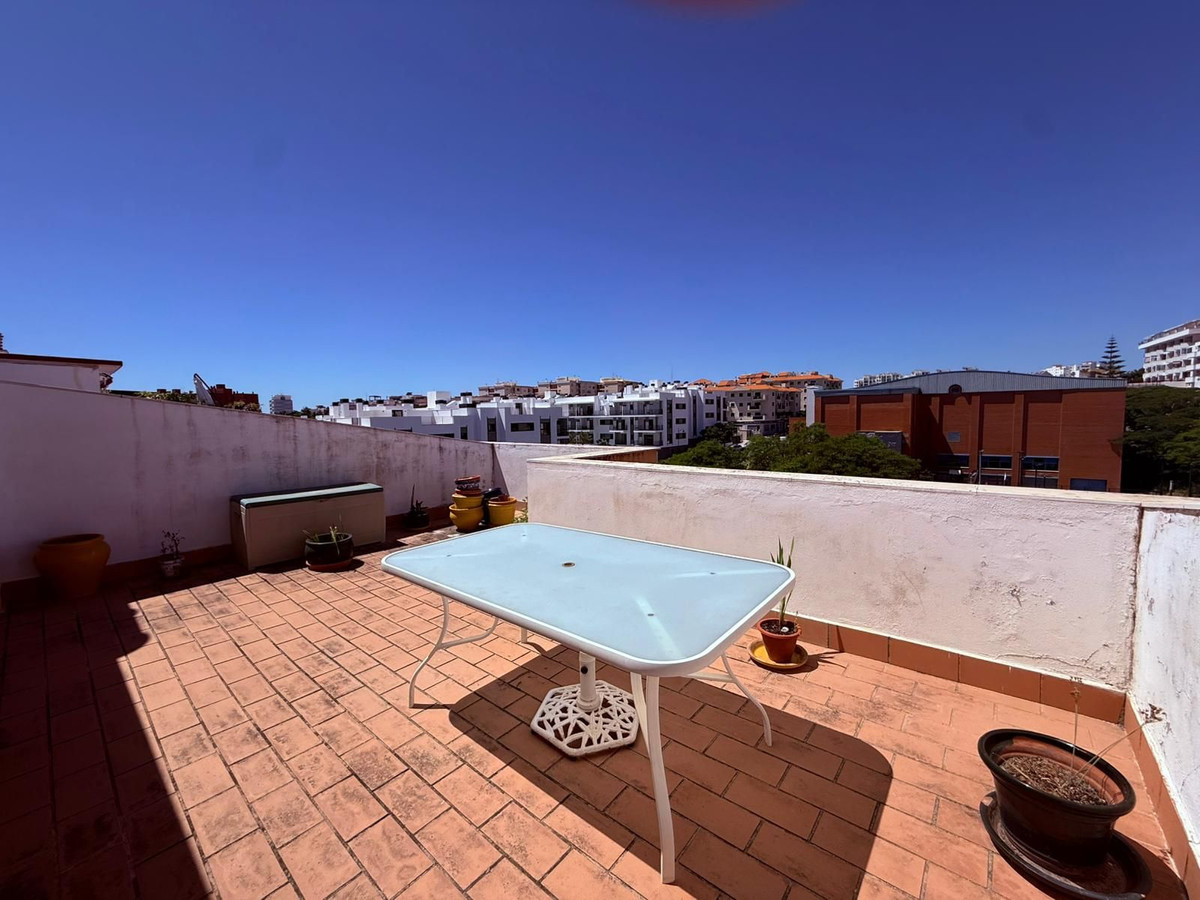 Appartement te koop in Estepona | 2 slaapkamers H5388781