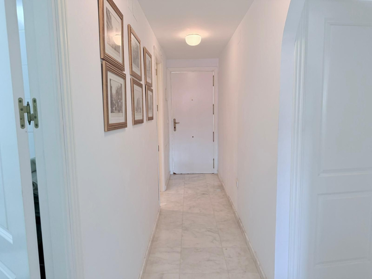 Appartement te koop in Estepona | 2 slaapkamers H5388781